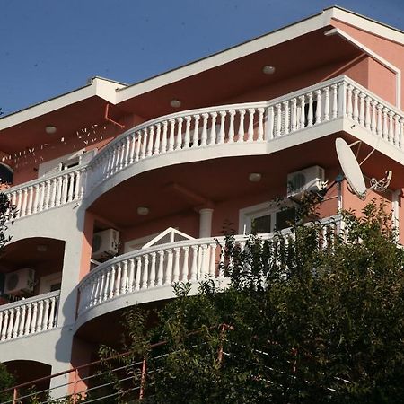 Omega Apartments Ulcinj Kültér fotó