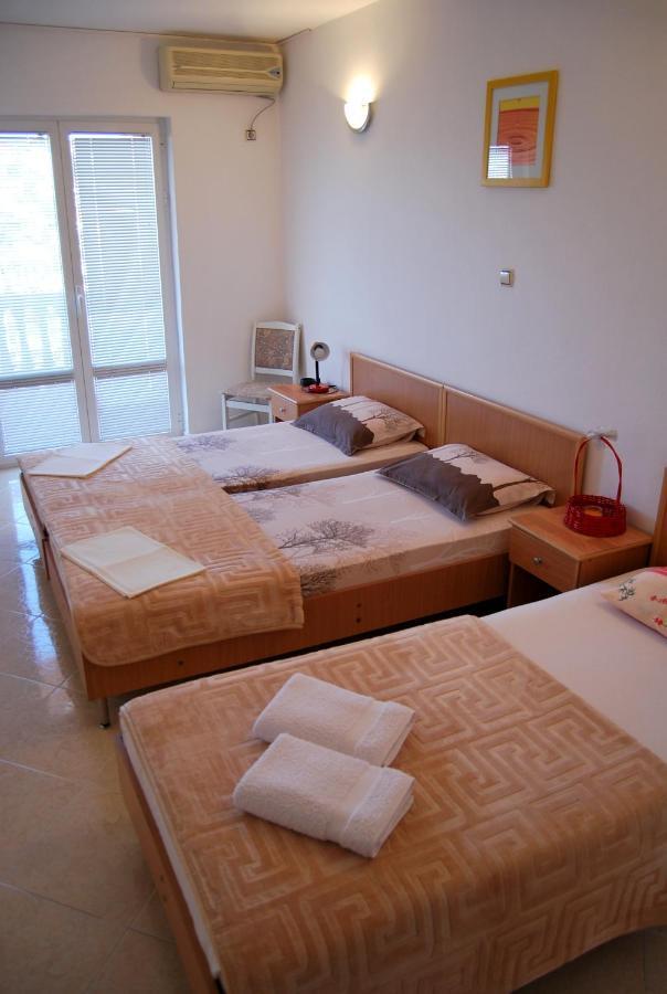 Omega Apartments Ulcinj Kültér fotó